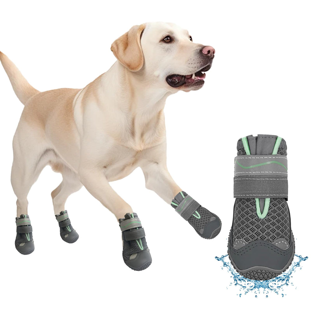 Botines Furrtripsy impermeables para perros en empaque, lista para usar.