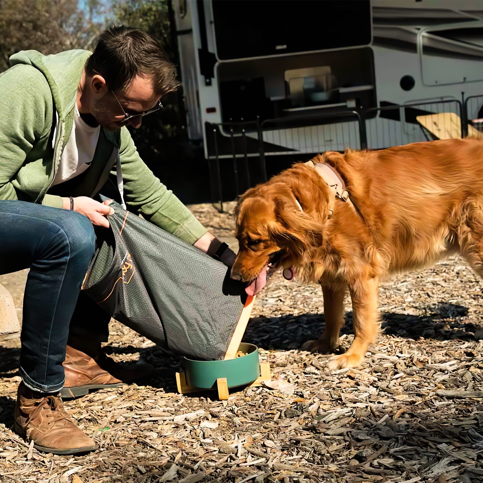 FXW Bolsa para perro con tapa enrollable facilita rellenar y verter la comida.