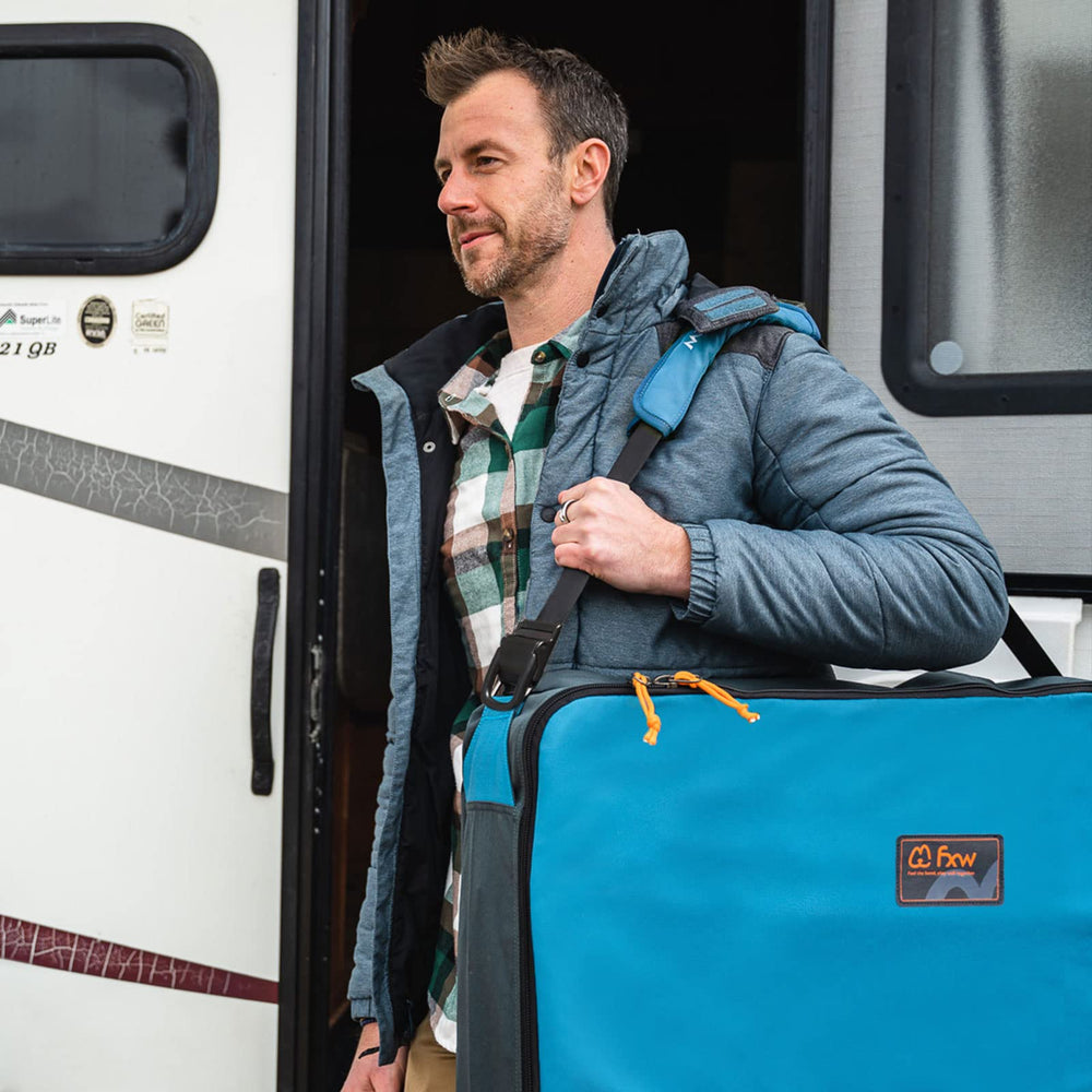 FXW bolsa con bolsillos de cremallera delanteros para accesorios de viaje.