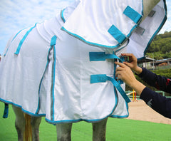 Gallopoff cuello desmontable para mayor versatilidad y protección en climas cálidos