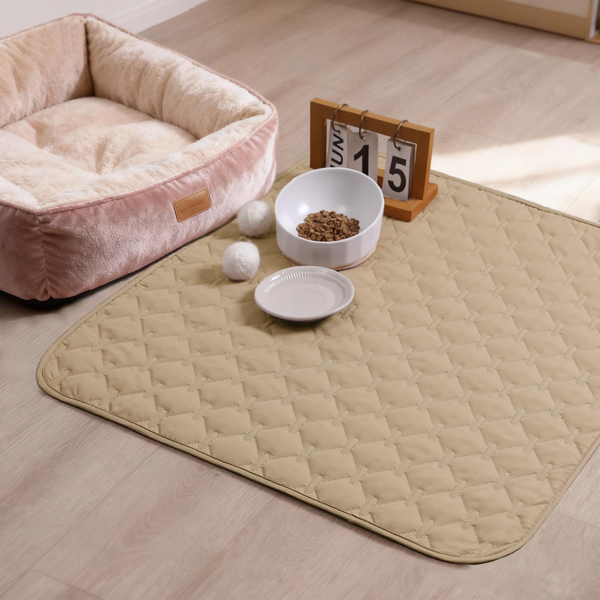 Gogobunny plaid elegant-face apporte style et protection anti-taches dans le salon.