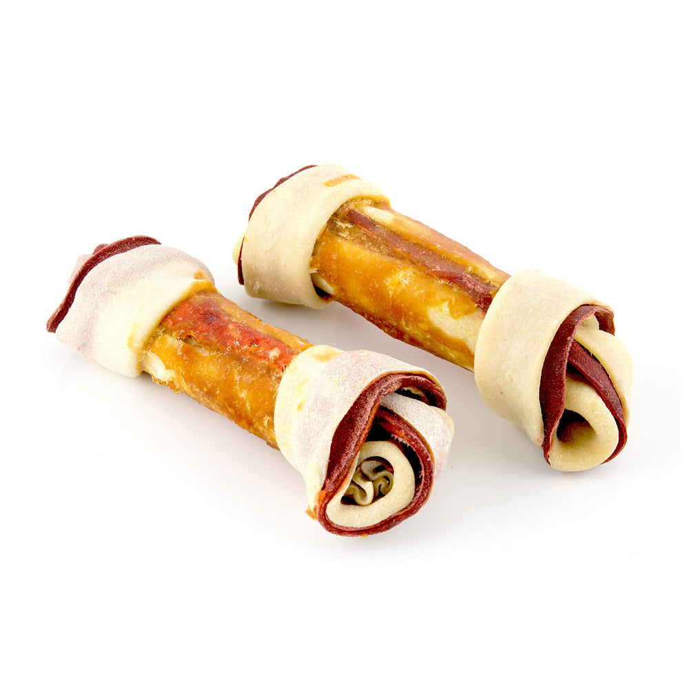GOOD 'N' FUN Perro disfrutando del snack triple sabor – momento de recompensa