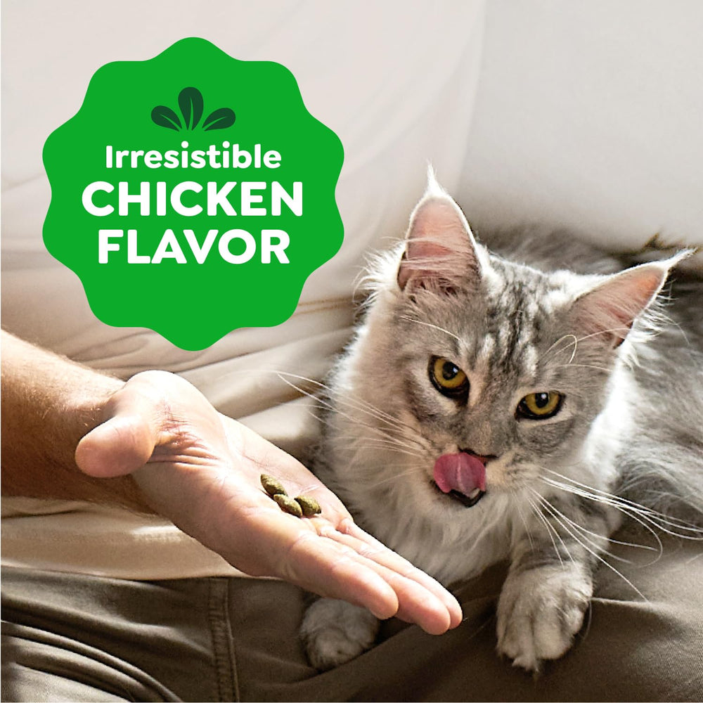 Juguete dispensador con Greenies Feline Smartbites para juego interactivo