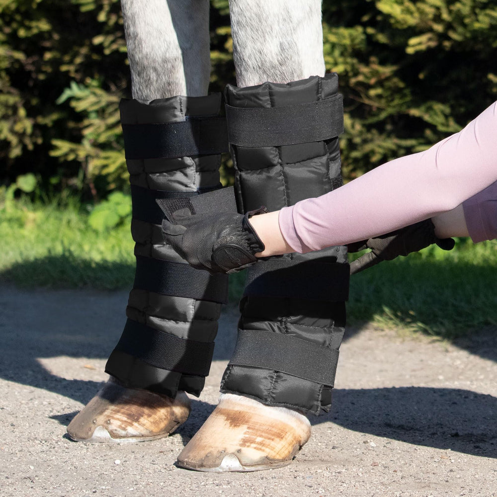 Bota de hielo Harrison Howard para caballo, detalle de ajuste con correa elástica para fijación