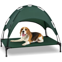 Cama para perro Heeyoo elevada con techo, descanso fresco al aire libre.