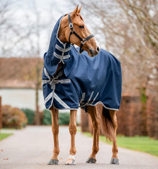 Horseware Amigo 1200D capucha integrada: protección impermeable para días lluviosos.