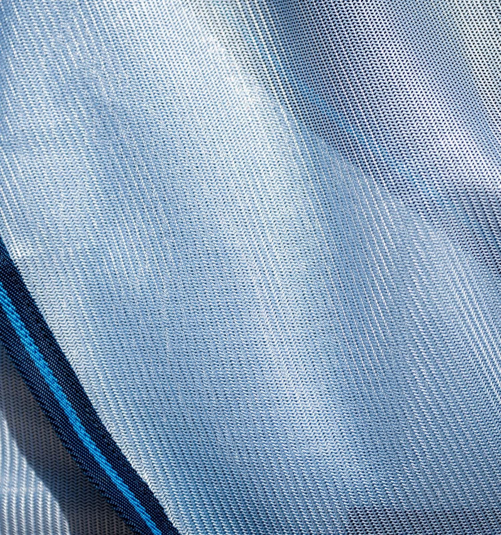 Horseware Amigo Bug Rug, arcos delanteros para mayor libertad de movimiento.