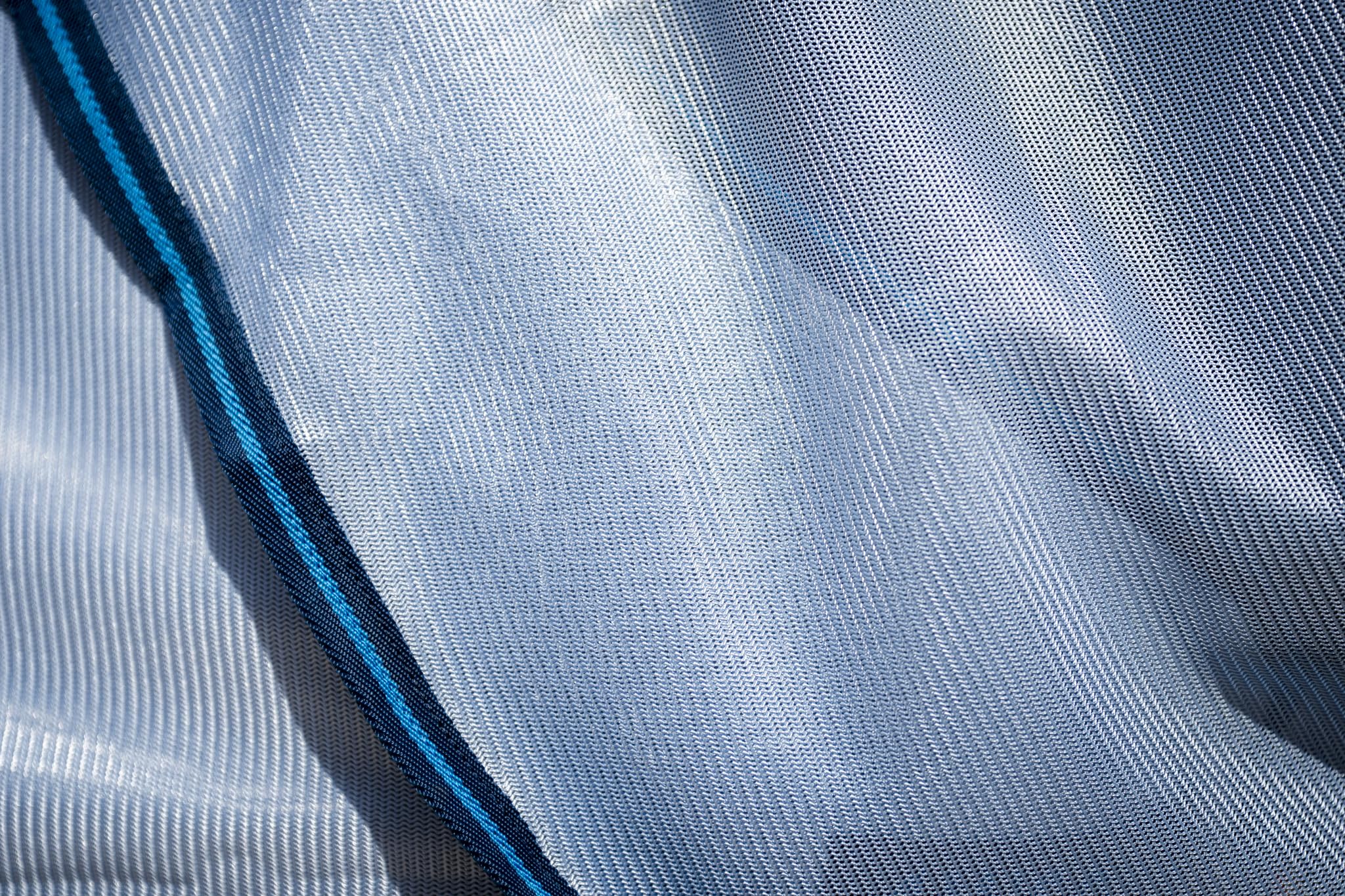 Horseware Amigo Bug Rug Plus, malla suave en primer plano, ventilación para caballos cómodos.