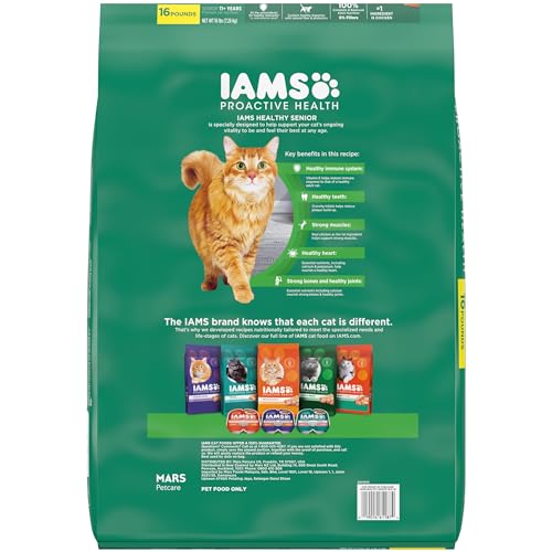IAMS Proactive Health Senior, pollo real en croquetas para gatos mayores, sabor nutritivo.
