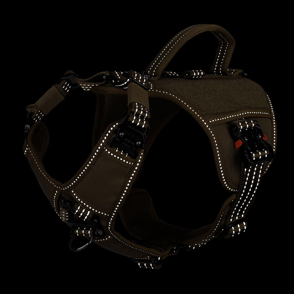 Arnés ICEFANG GN8 con clip frontal anti-tirones para controlar al perro.