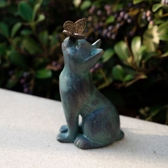 Estatua para jardín iHeartDogs: gato entre plantas