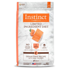 Instinct: bolsa con dieta de ingredientes limitados y salmón real para perros sensibles.