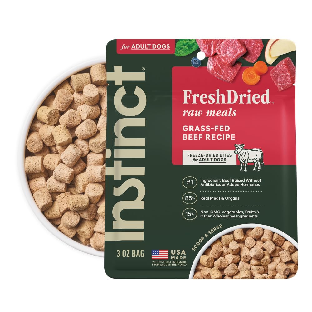 Instinct FreshDried en bolsa, práctico para almacenamiento y snack diario.