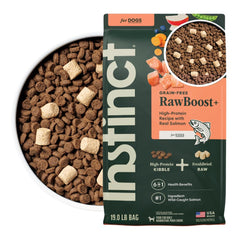 Instinct RawBoost con salmon real: ingrediente principal para nutrición equilibrada.