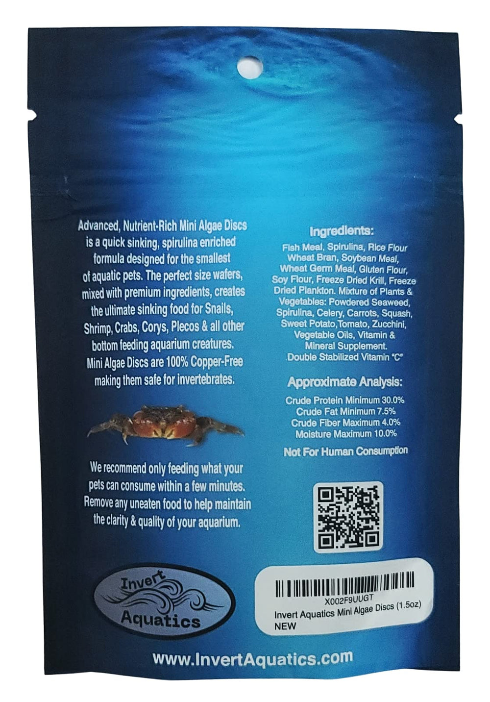 Discos mini de algas Invert Aquatics hundiéndose para alcanzar el fondo del acuario