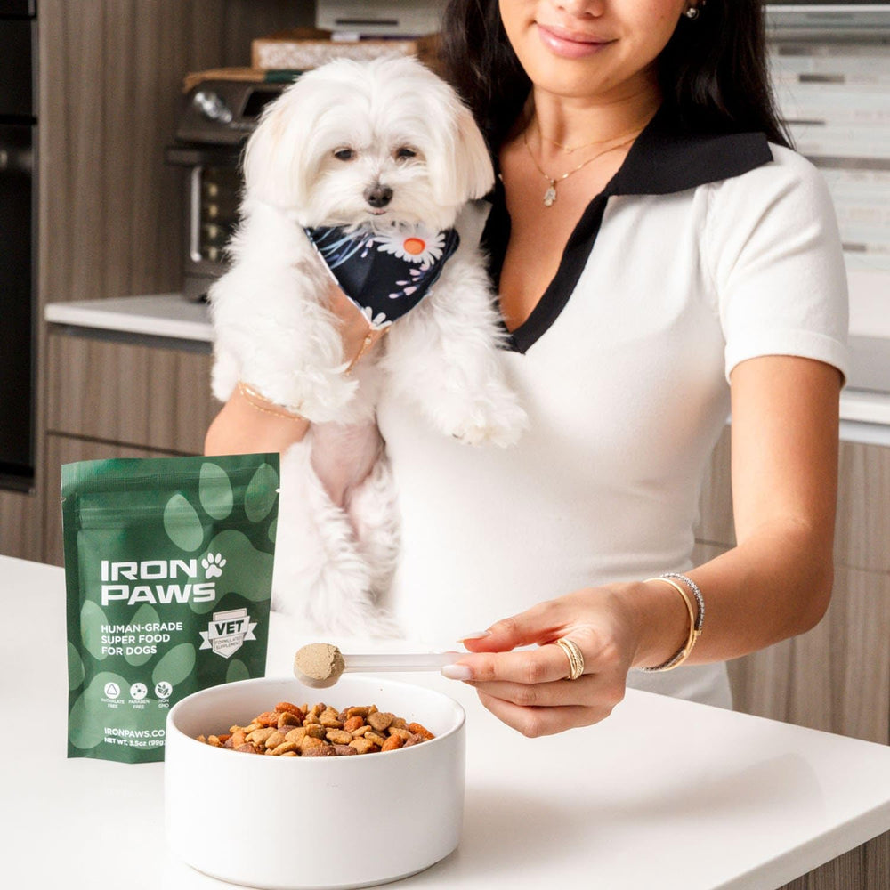 Iron Paws: mezcla verde en comida de perro para una dieta conveniente.