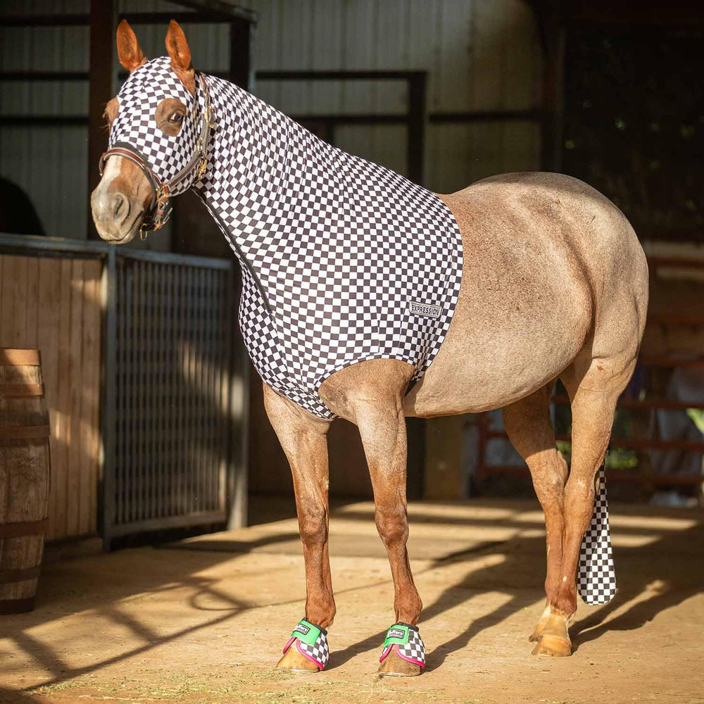 Jeffers Expression Lycra Hood con correa ajustable ofrece un ajuste seguro