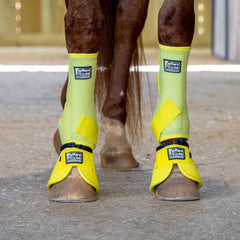 Protección para las piernas traseras con las botas Jeffers Expression, ideal para entrenamiento y senderos