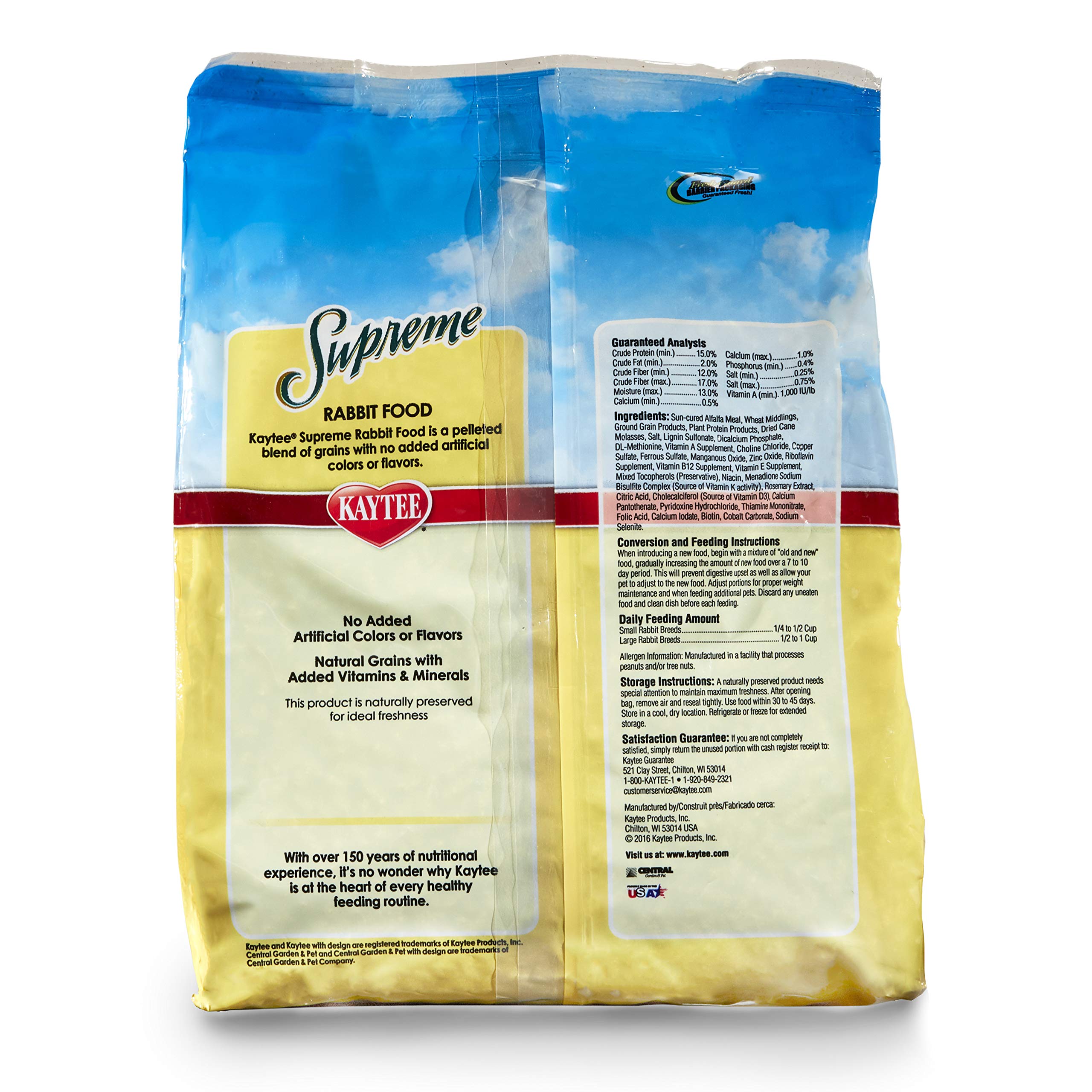 Kaytee Supreme combina pellets y granos de alta calidad para conejos activos.