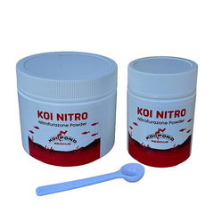 KOI NITRO medición de dosis en vaso de medida.