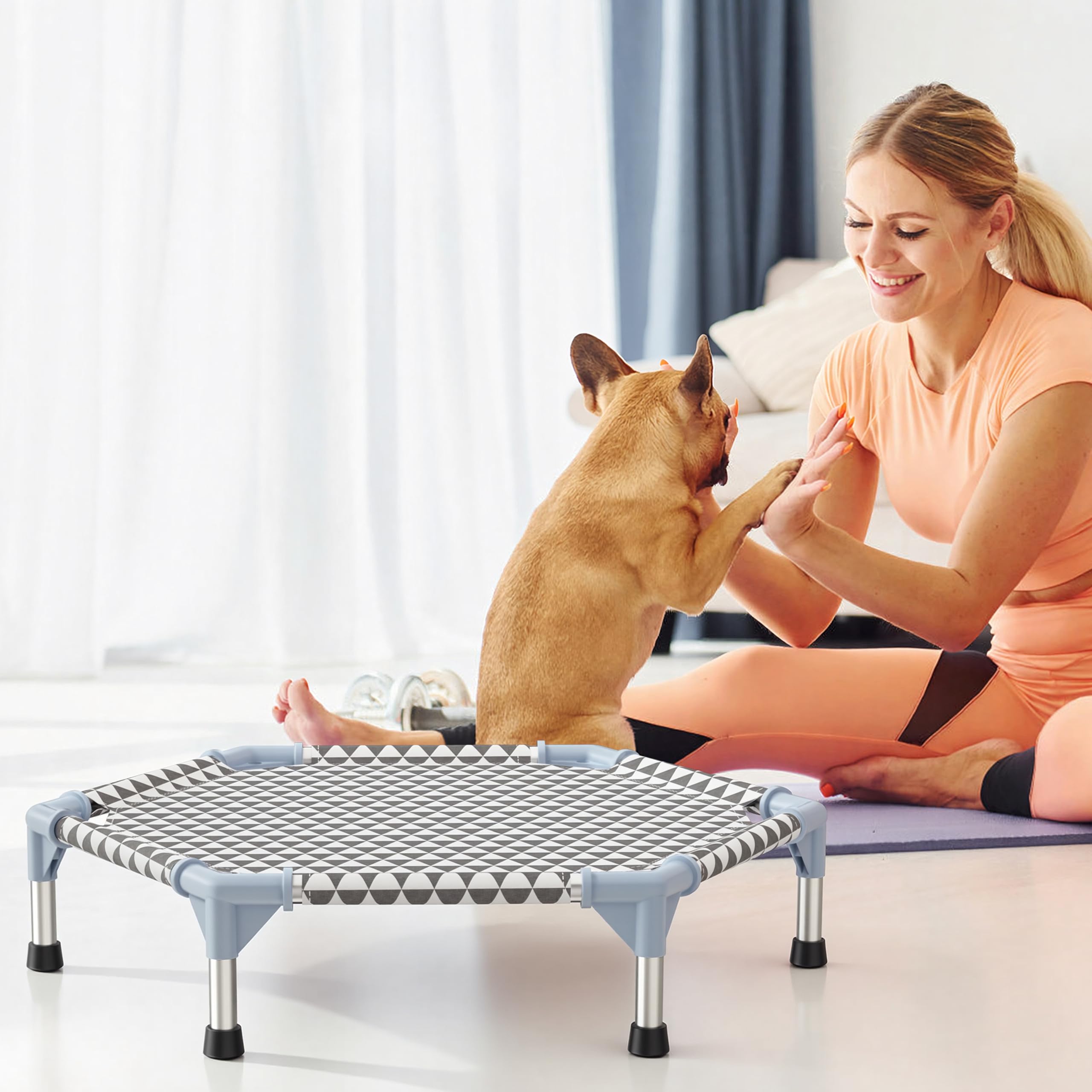 Diseño ergonómico de Kuntrust que ofrece soporte estable en exteriores.