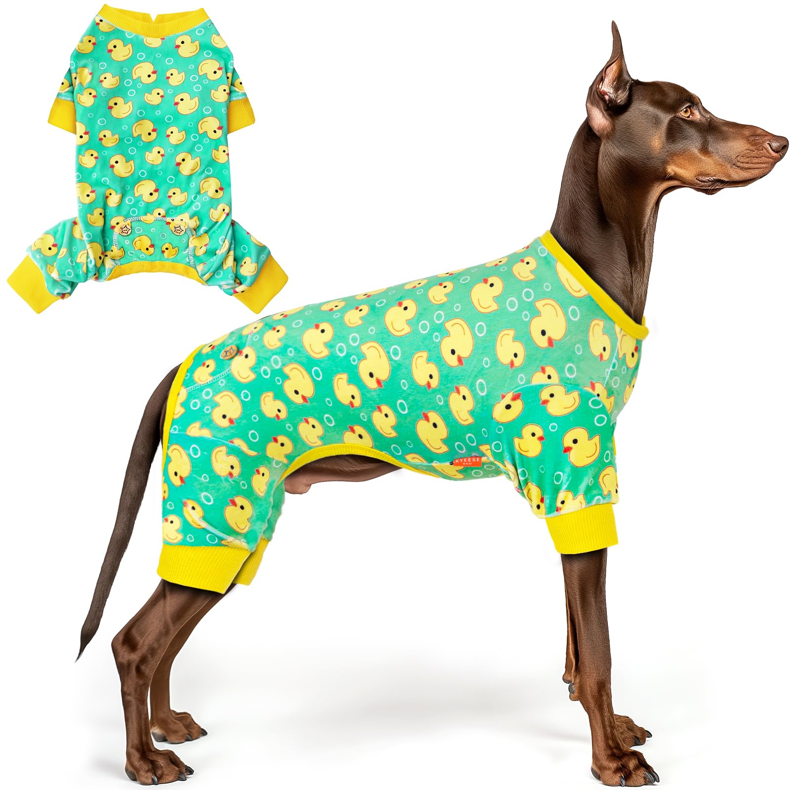 Pijama KYEESE para perros en terciopelo suave con patitos amarillos, uso diario recomendado.