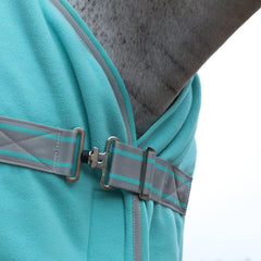 LEAFOREST manta polar caballo-dorso ofrece calor suave y reposo cómodo al aire libre.