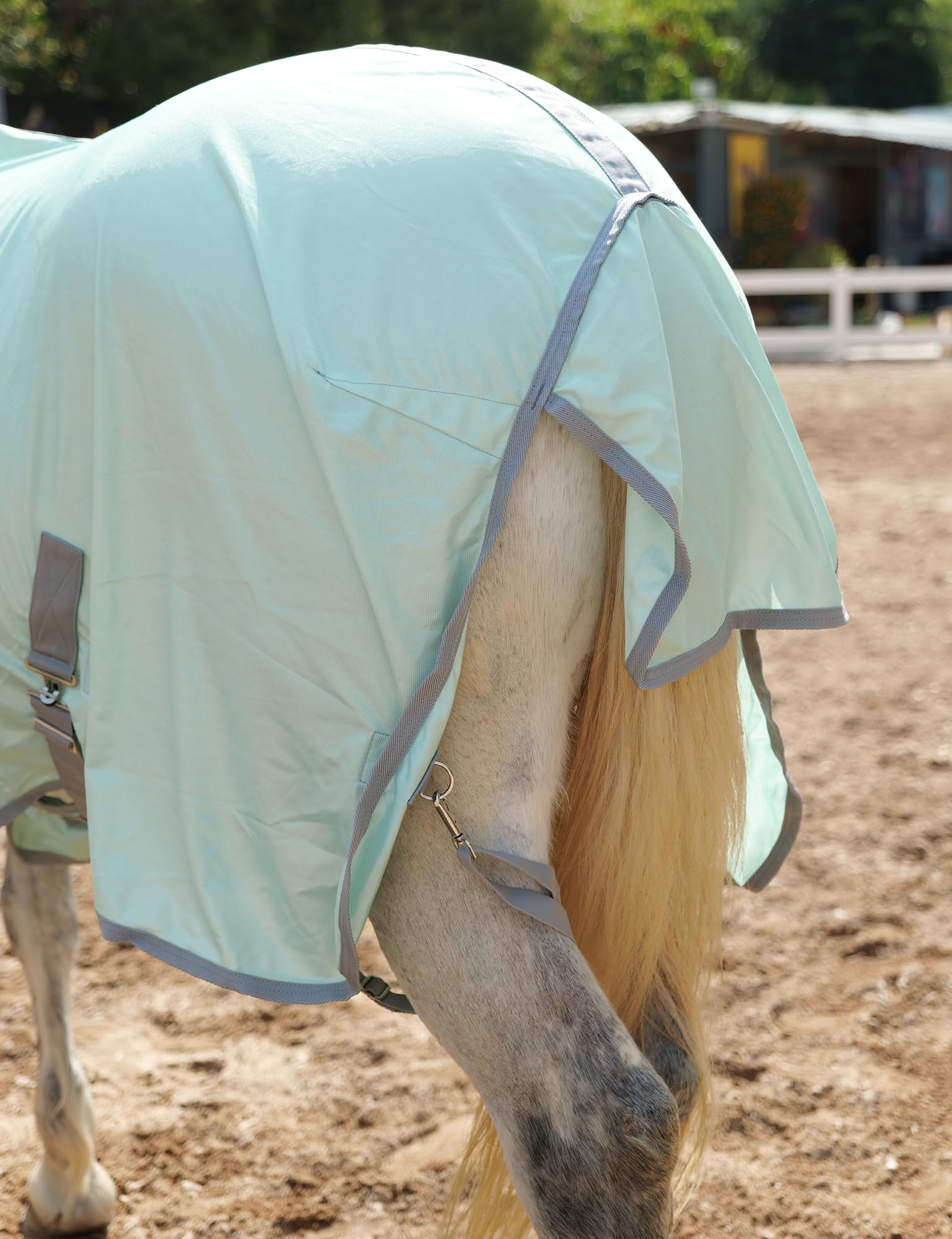 LEAFOREST tejido malla 155 g, buena ventilación y frescura para el caballo.