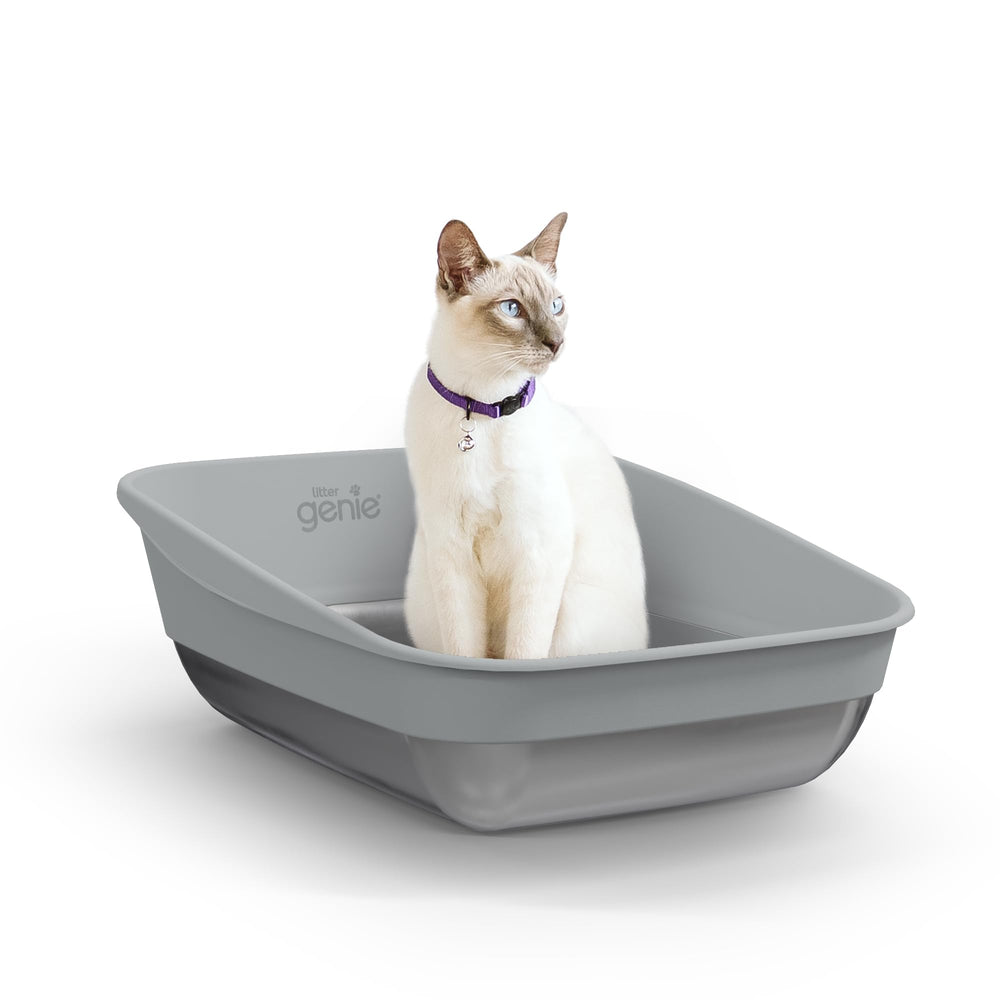 Base inoxidable de Litter Genie Platinum para limpieza rápida y duradera.