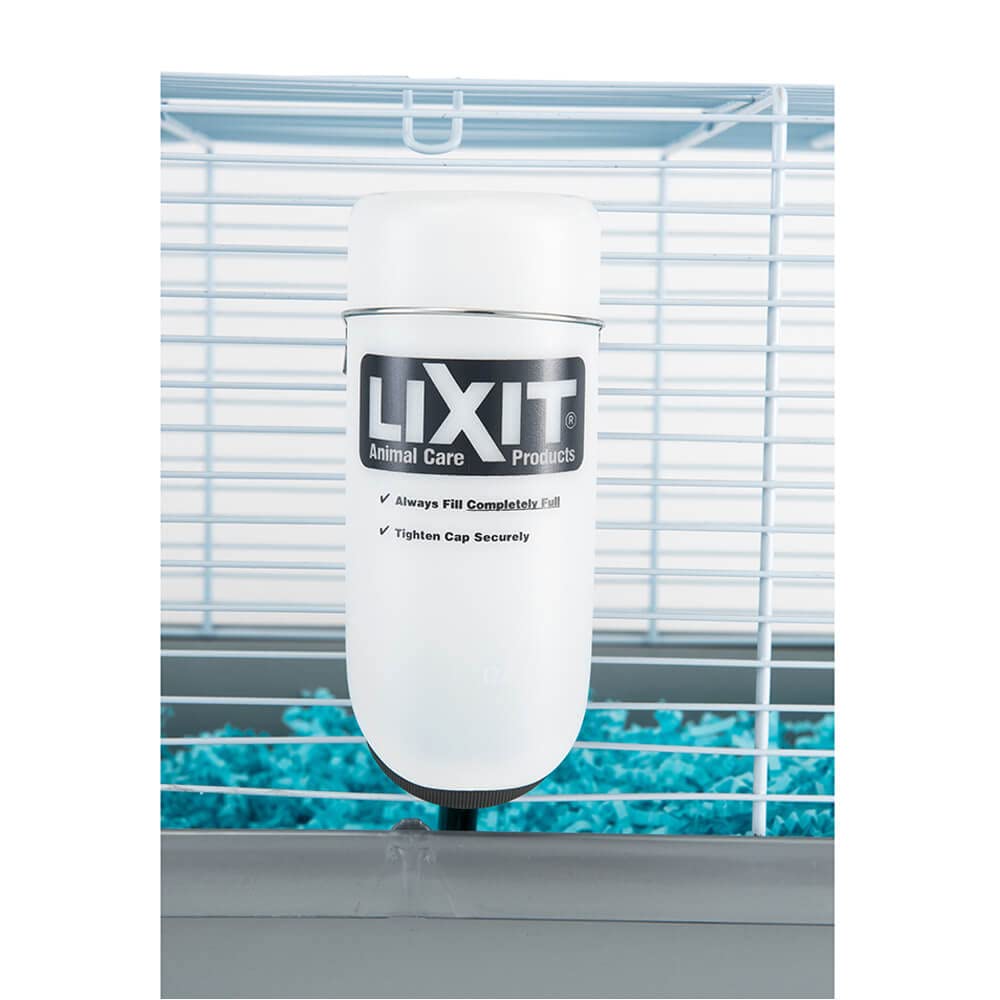 Botella Lixit resistente a la intemperie, ideal para uso exterior.