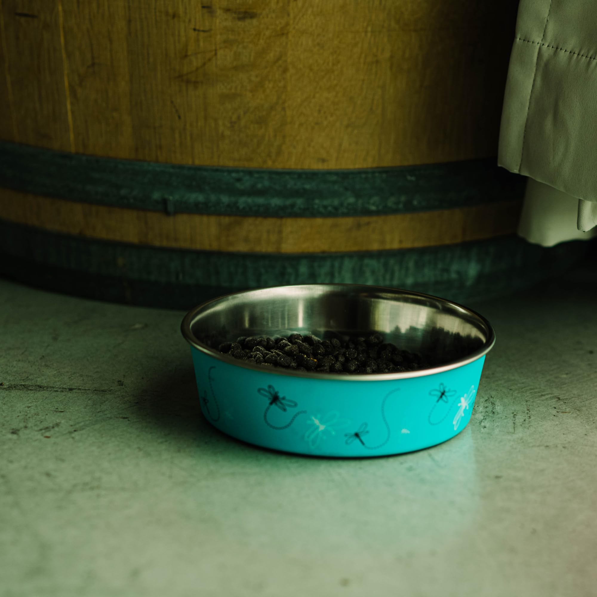 Loving Pets Bella Bowls tamaño compacto para perros y gatos pequeños.
