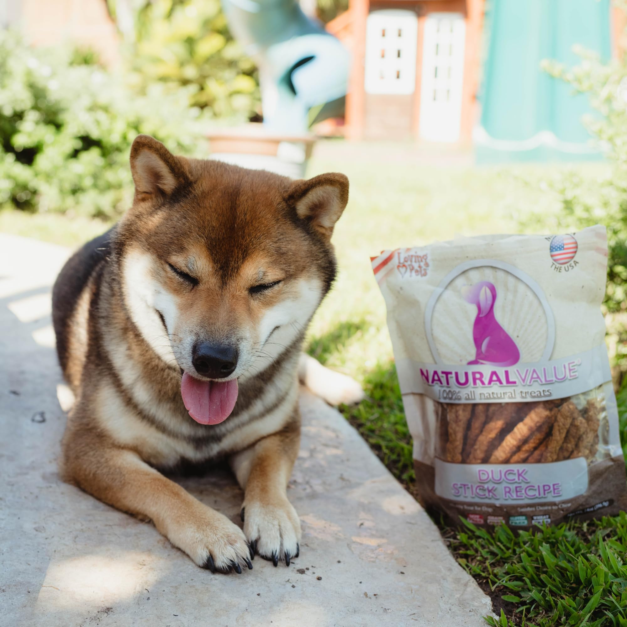 Loving Pets Natural Value Textura suave, apta para todas las edades de perros.