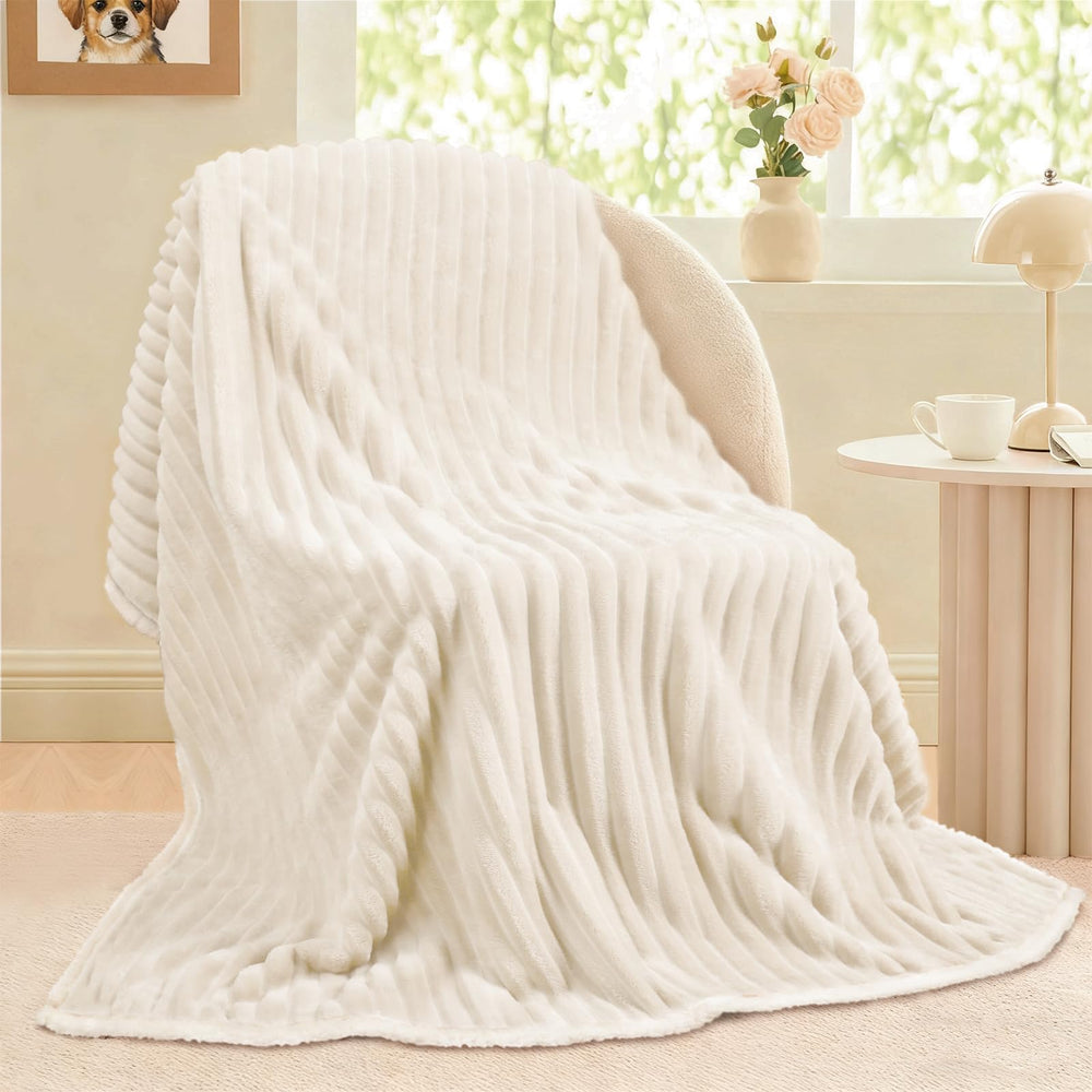 Manta Luciphia para perros grandes, textura suave y calmante para siestas.