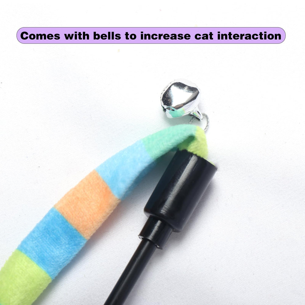 Pluma satinada M JJYPET para atrapar y divertir gatos curiosos.