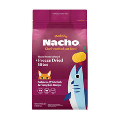Made by Nacho Croquetas para Gatos: bolsa 4lb, croquetas crujientes para desarrollo muscular.