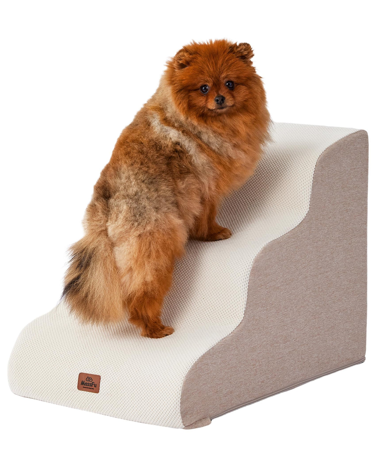 Escaleras MASSFU para perros beige curva en sofá: facilita subir con seguridad