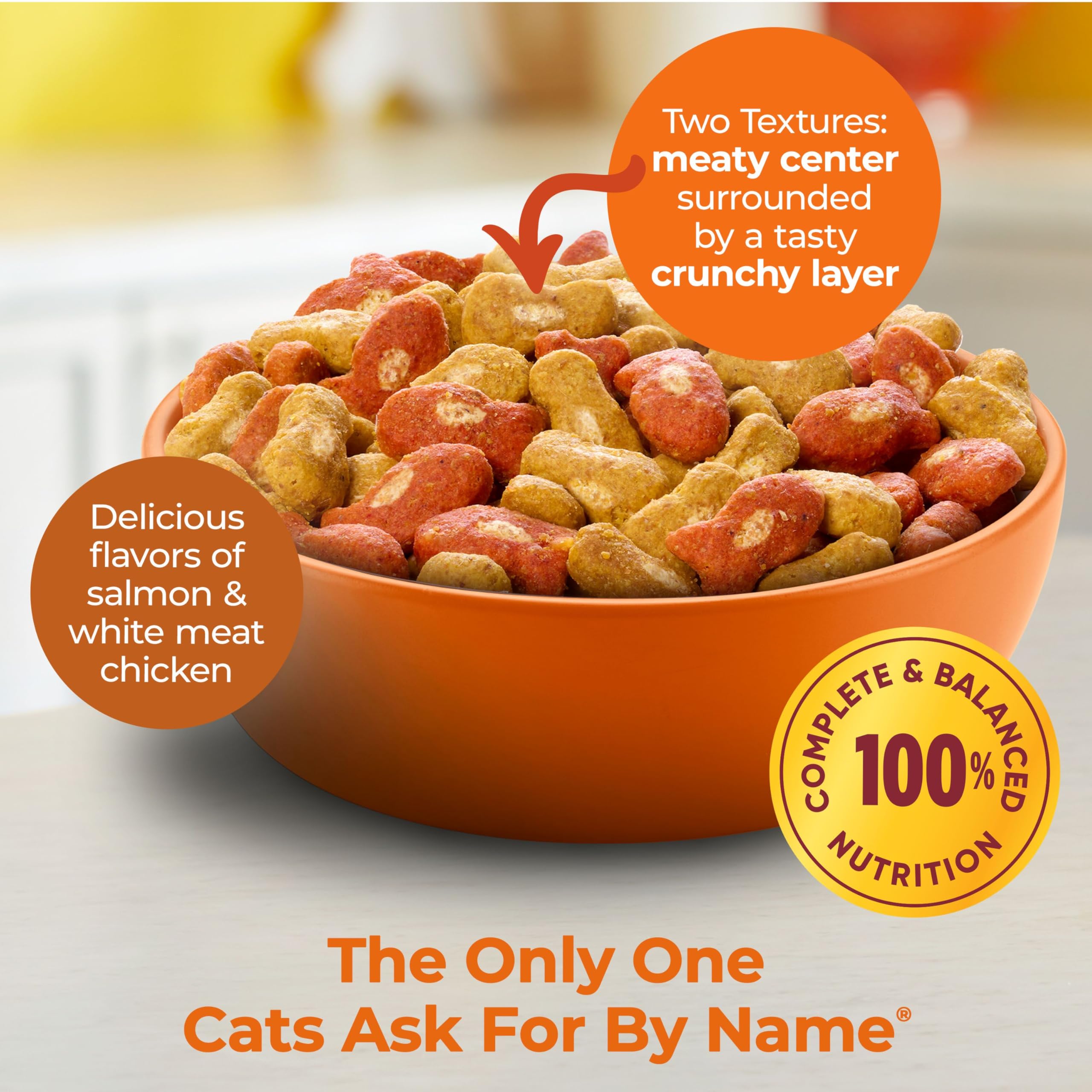 Meow Mix centros tiernos, centro de carne sabrosa dentro de croqueta.