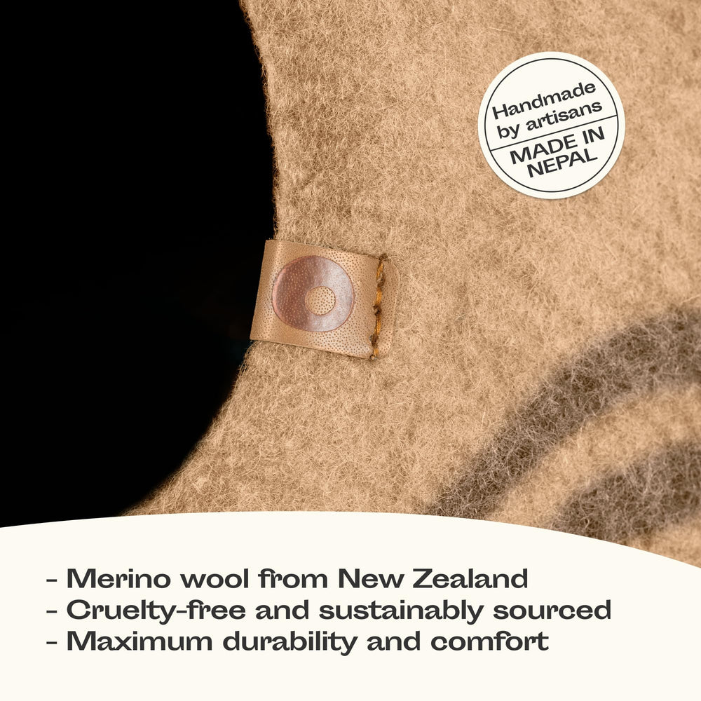 MEOWFIA uso dual: espacio privado y plataforma superior para gato.