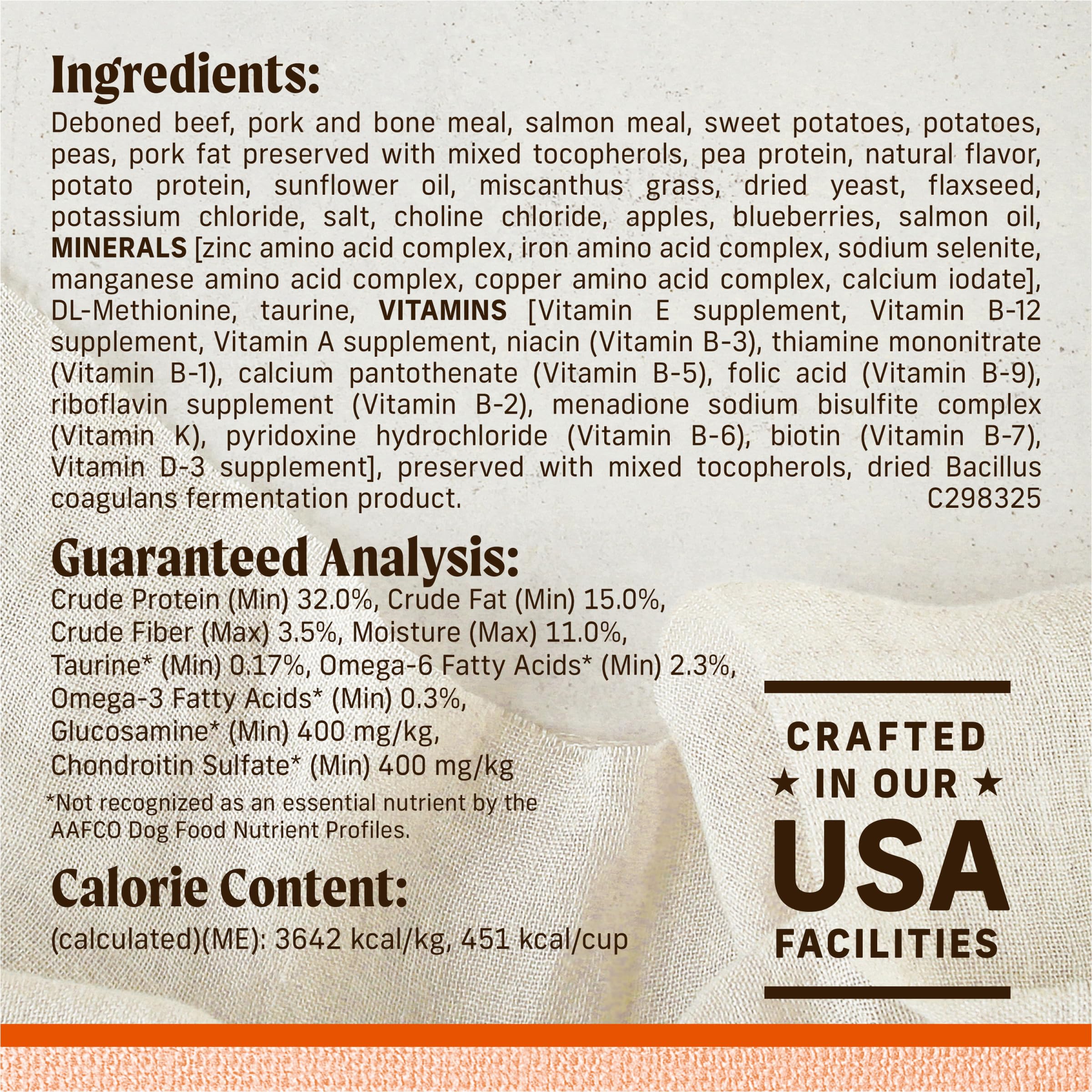 Omega-6 y omega-3 apoyan piel y pelaje saludables en perros pequeños.