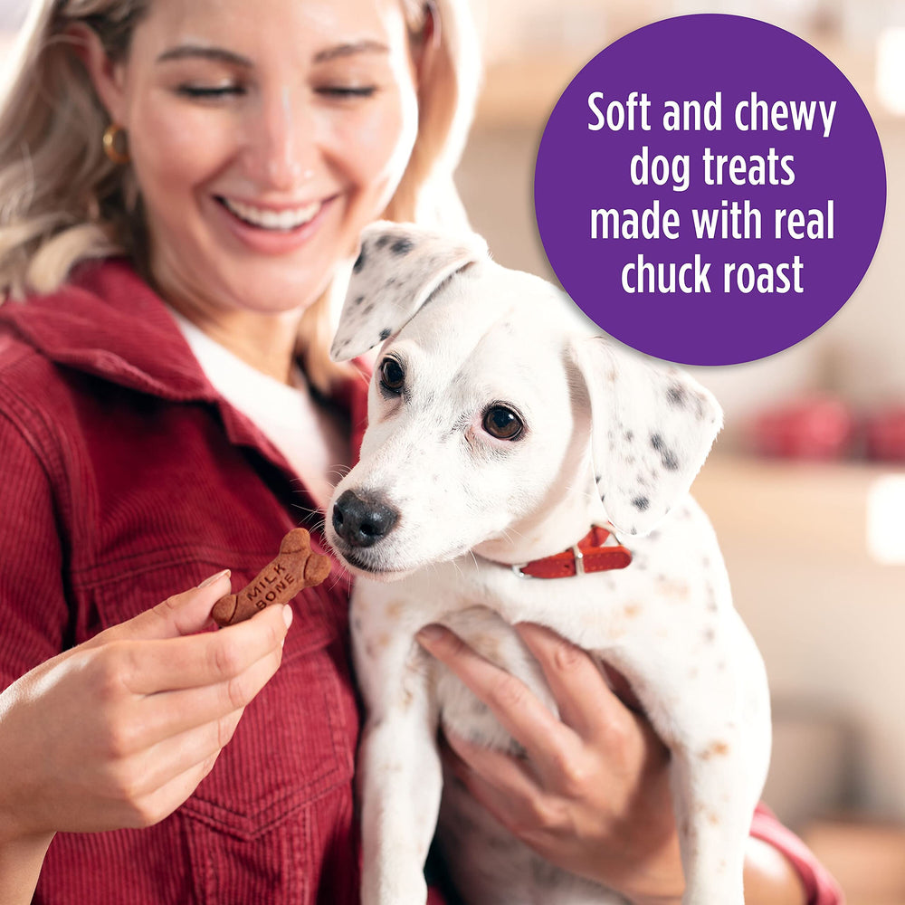 Milk-Bone vitamin-fortified snack image, 12 vitamins support balanced snacking.