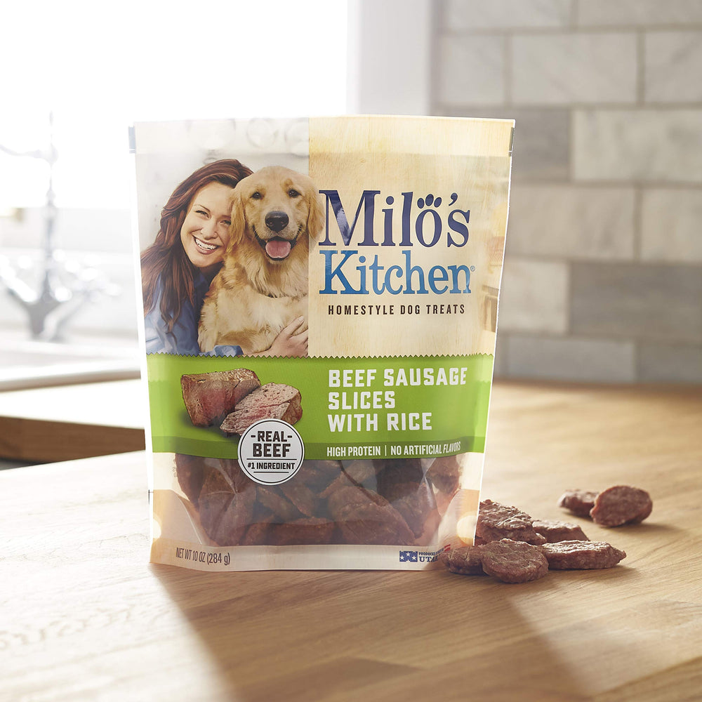 Milo's Kitchen trocitos jugosos de res con arroz, complemento perfecto para un paseo.