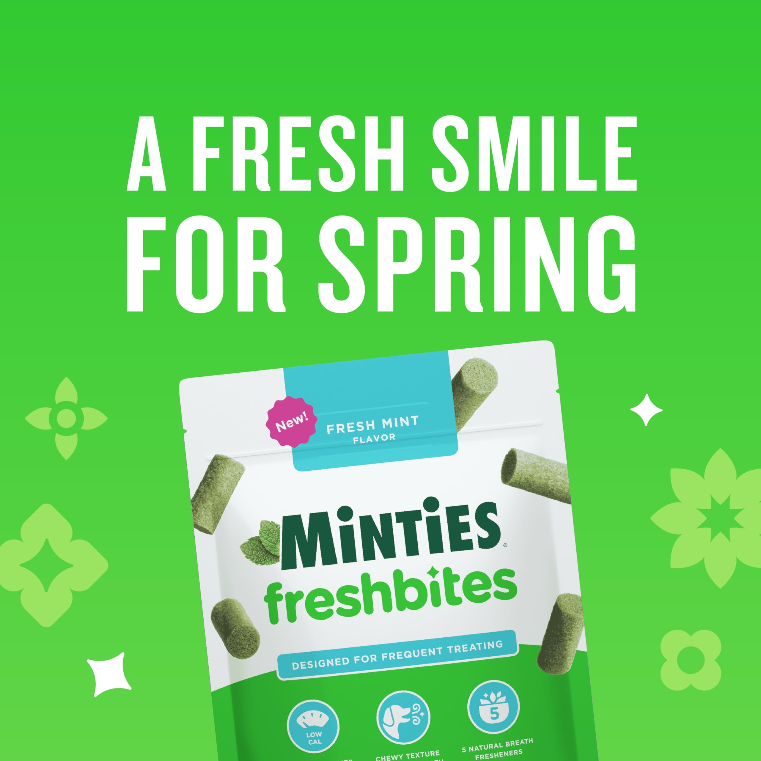 Minties FreshBites textura masticable que ayuda a limpiar dientes con cada bocado.