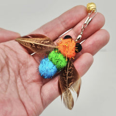 Miwoowim plumas de colores vibrantes para atraer la atención y enriquecer el juego