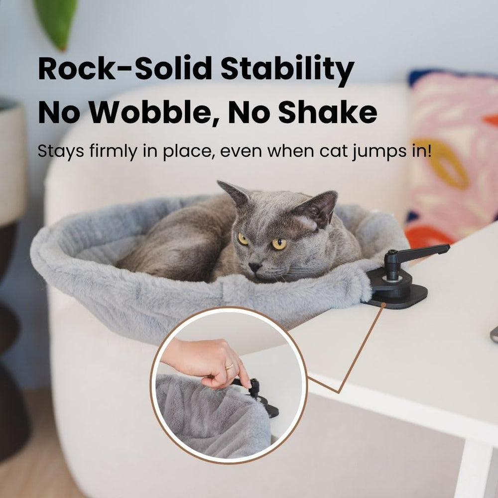 Moose Cozy: cama en lateral junto al teclado para descanso cómodo