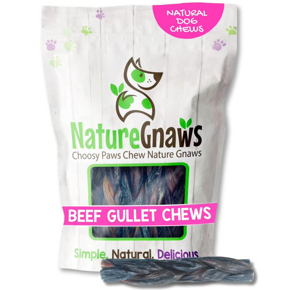 Nature Gnaws trenzas de esófago de res muestran una pieza masticable para perros pequeños.