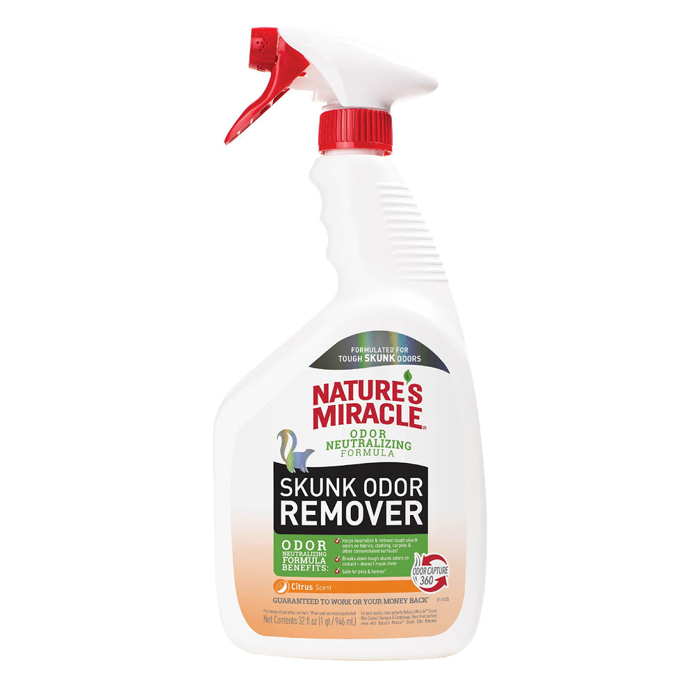 Bouteille Nature’s Miracle Skunk Odor Remover prête à l’emploi pour tissus.
