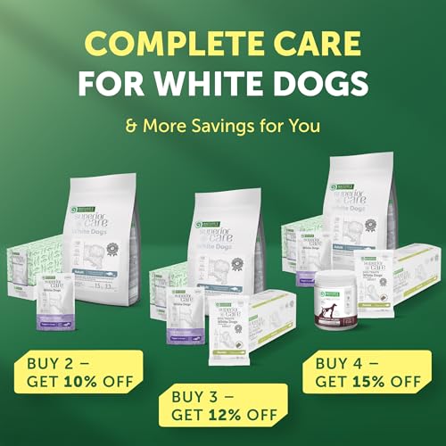 Comida seca práctica para dueños y perros con pelaje blanco.