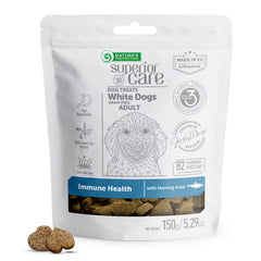Nature's Protection galletas sin granos para perro con arenque dentro de un envase resealable