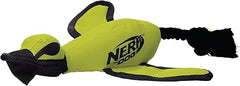 Nerf Dog Trackshot Exterior Nylon Resistente: durabilidad para mordidas y juego prolongado.