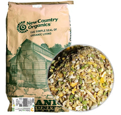 New Country Organics Clasico Alimento Capa para aves con cáscaras más fuertes.